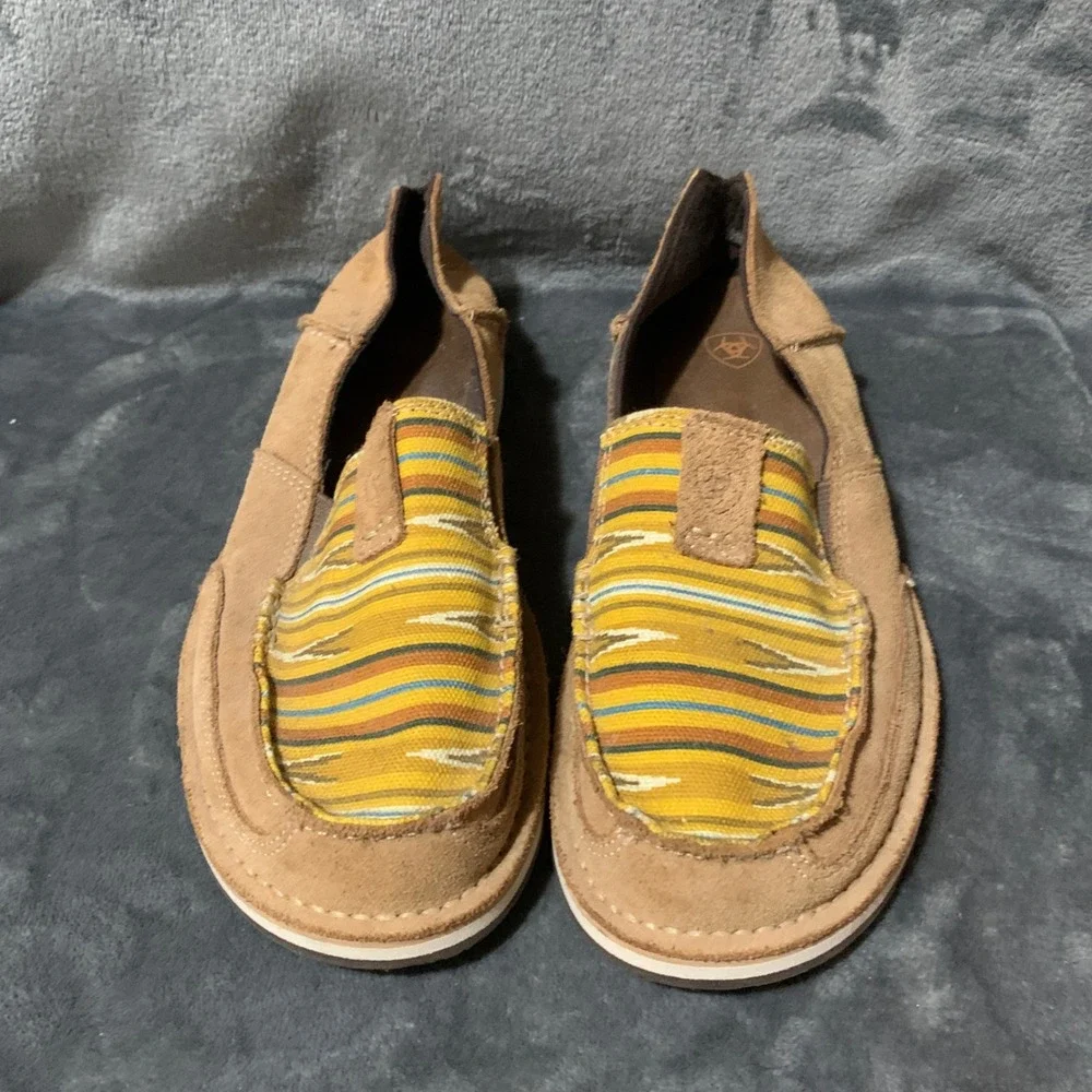 Ariat very good